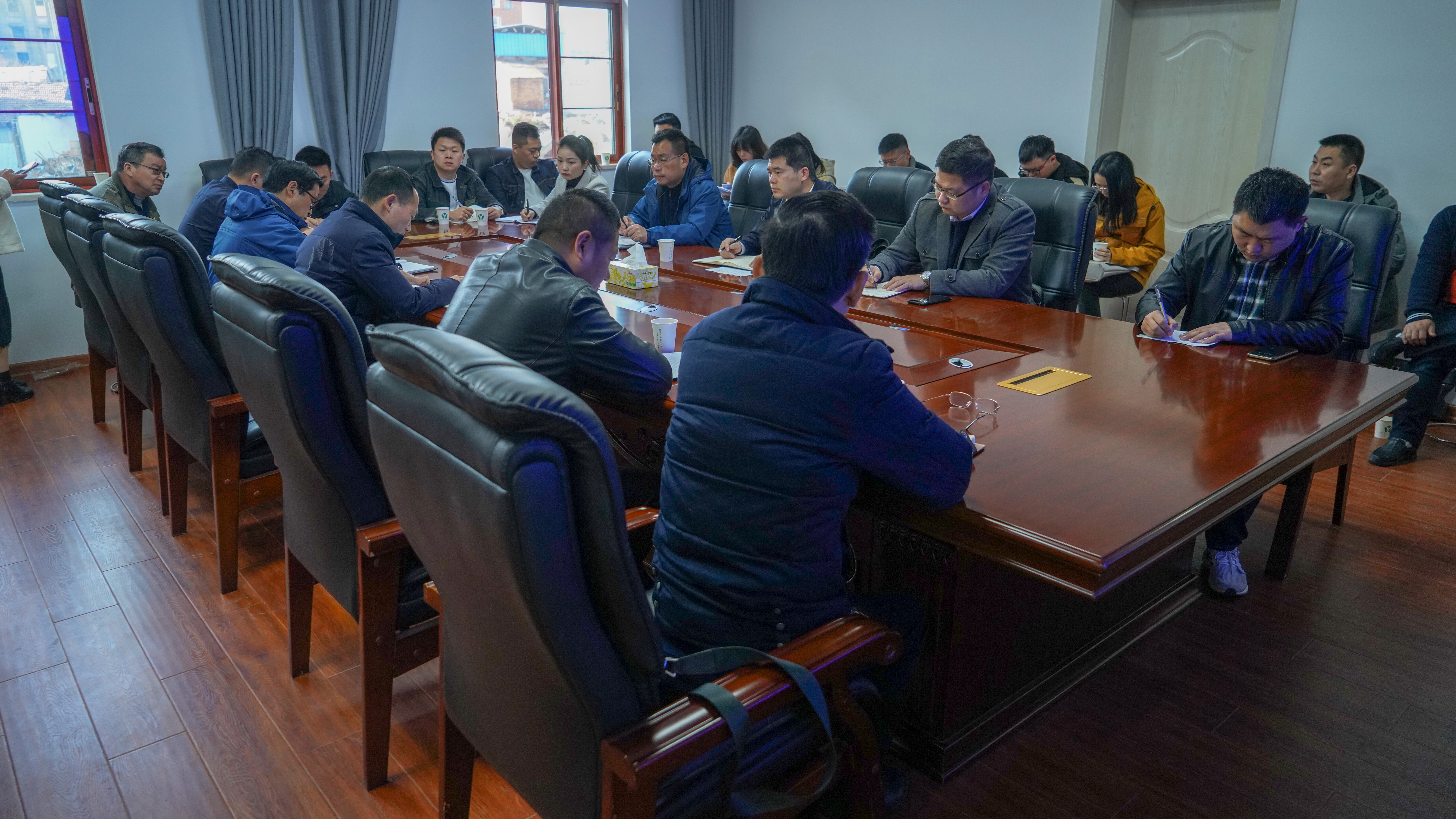 2.20洞庭南路復(fù)工復(fù)產(chǎn)大作戰(zhàn)(2).jpg 2.20洞庭南路復(fù)工復(fù)產(chǎn)大作戰(zhàn)(2).jpg